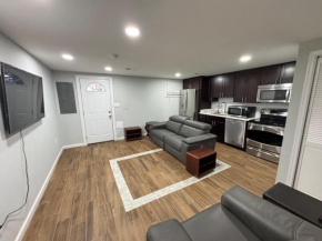 COZY Apartment in NW DC - Private Parking